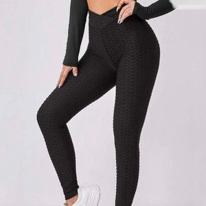 Asymmetrical leggings